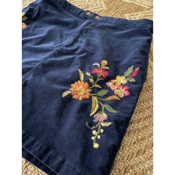 Mossimo Supply Co corduroy mini skirt with embroidery detail SZ 10 - Picture 2 of 7